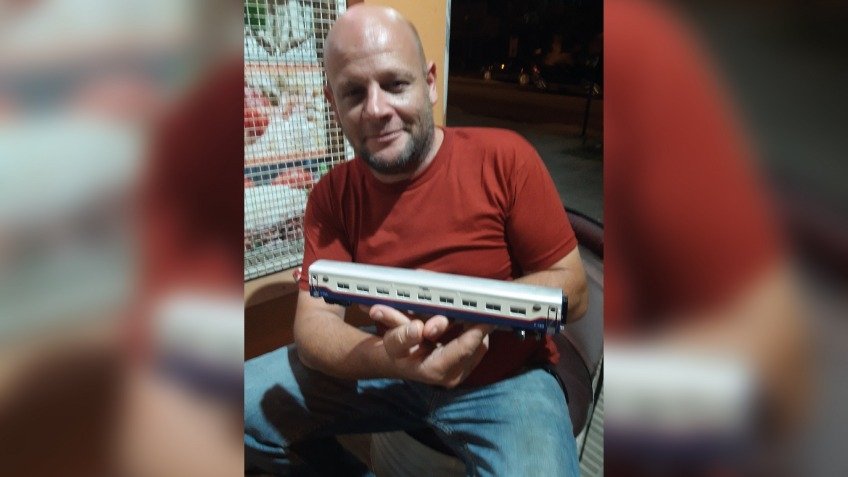 JAVIER DOGOVICH - TRENES 